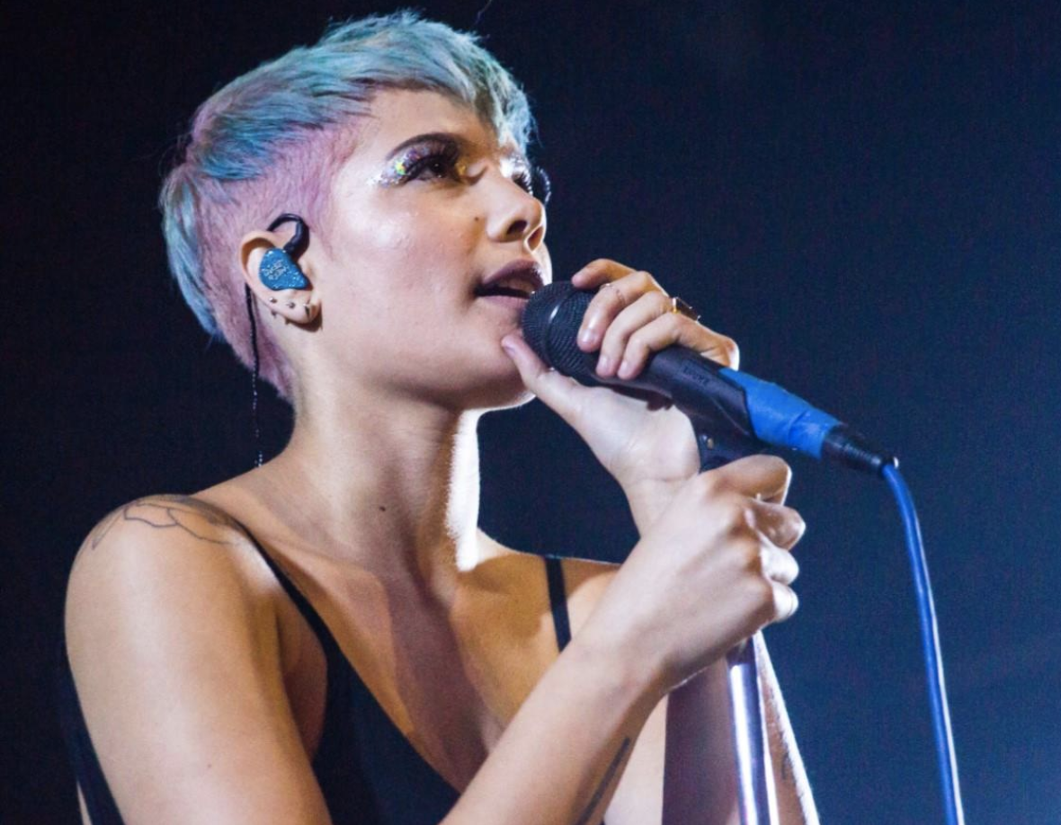 Холзи without. Halsey. Halsey фото. Halsey Vevo Lift 2015. Halsey perform.